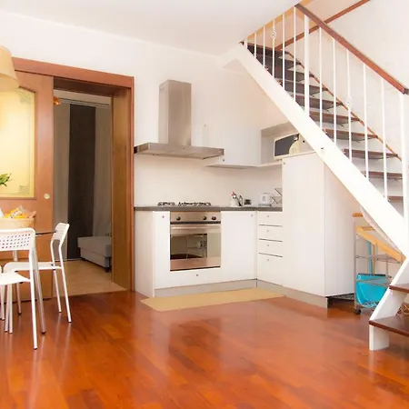 Magione Serra , Dimora Partenopea 那不勒斯