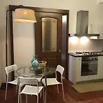 Magione Serra , Dimora Partenopea شقة *