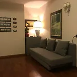 Magione Serra , Dimora Partenopea *