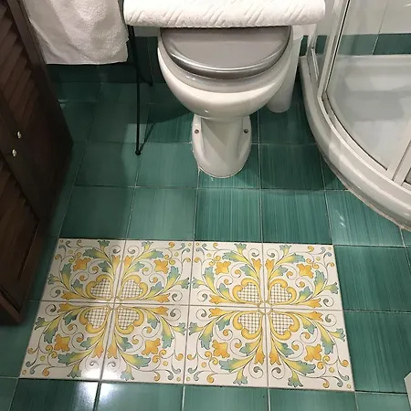 Magione Serra , Dimora Partenopea * Nápoles
