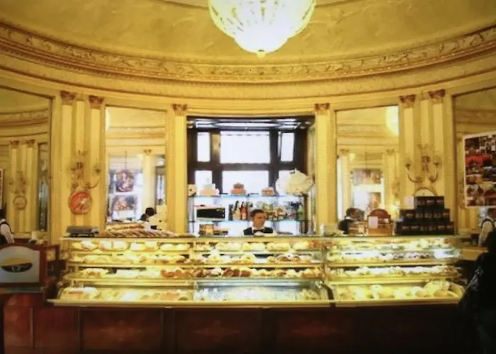 Magione Serra , Dimora Partenopea Νάπολη