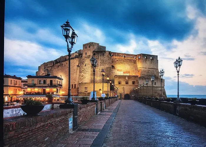 Magione Serra , Dimora Partenopea *