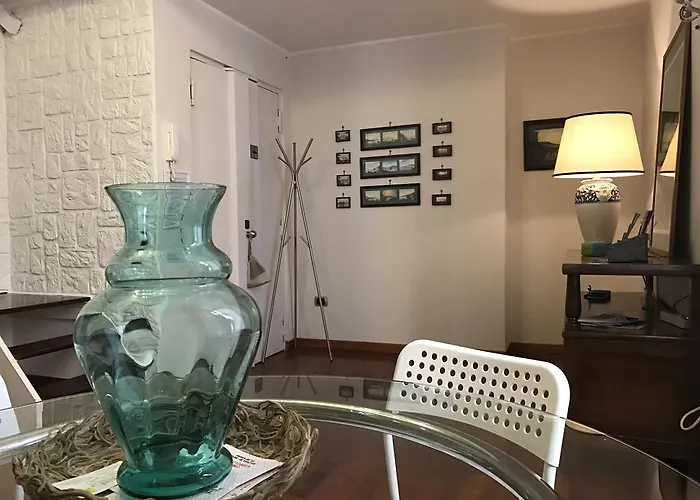 Magione Serra , Dimora Partenopea Νάπολη